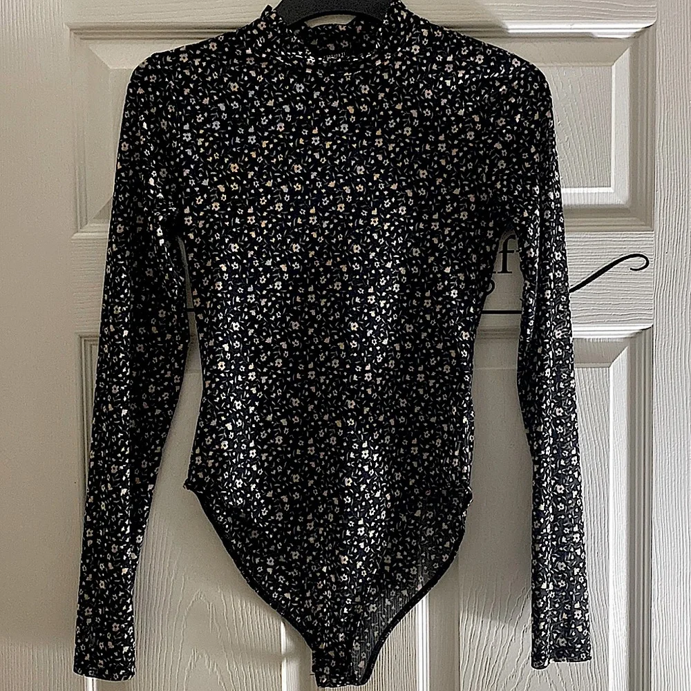 💎BODYSUIT💎 - Picture 1 of 1